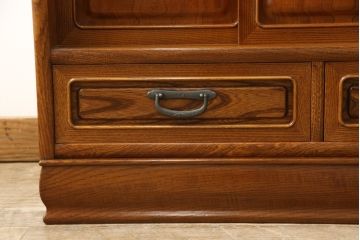 中古　国産　上手物!!　職人手造り家具　欅(ケヤキ)材　和の風格を感じる大型茶箪笥(茶棚、キャビネット、戸棚、収納棚)(R-058558)