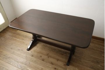 中古　美品　松本民芸家具　クラシカルな脚がおしゃれなT型食卓(ダイニングテーブル、4人掛け、6人掛け)(R-058562)