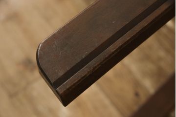 中古　松本民芸家具　#70型食卓　脚のデザインがおしゃれなダイニングテーブル(4人掛け)(定価約22万円)(R-058565)