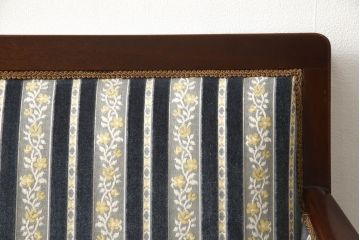 中古　美品　神戸洋家具　メープル不二屋　優雅な佇まいが魅力的な2人掛けソファ(ラウンジソファ、二人掛け、2P)(R-058566)