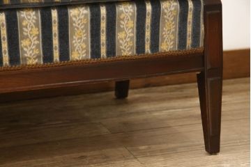 中古　美品　神戸洋家具　メープル不二屋　優雅な佇まいが魅力的な2人掛けソファ(ラウンジソファ、二人掛け、2P)(R-058566)