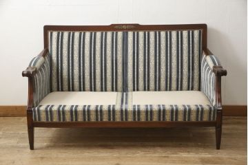 中古　美品　神戸洋家具　メープル不二屋　優雅な佇まいが魅力的な2人掛けソファ(ラウンジソファ、二人掛け、2P)(R-058566)