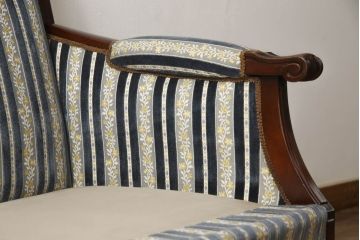 中古　美品　神戸洋家具　メープル不二屋　優雅な佇まいが魅力的な2人掛けソファ(ラウンジソファ、二人掛け、2P)(R-058566)