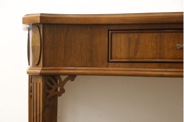 中古　美品　DREXEL HERITAGE JAPAN(ドレクセルヘリテイジジャパン)　気品あふれる佇まいが魅力的なコンソールテーブル(サイドテーブル)(R-058568)