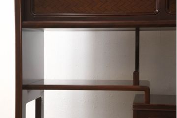 中古　美品　モリシゲ(MORISHIGE/森繁)　品のある佇まいが上質な和の空間にぴったりな、モダンな茶棚(飾り棚、茶箪笥、戸棚)(R-058573)