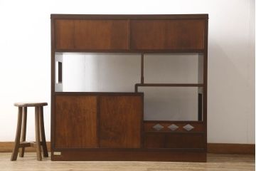 中古　美品　モリシゲ(MORISHIGE/森繁)　品のある佇まいが上質な和の空間にぴったりな、モダンな茶棚(飾り棚、茶箪笥、戸棚)(R-058573)