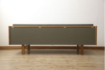 北欧ビンテージ　オーク材　デンマーク製　ハンス・J・ウェグナー　GE258　優しい色合いのグレーが素敵な機能性抜群のデイベッド(ソファベッド、3人掛けソファ、ヴィンテージ)(R-058577)