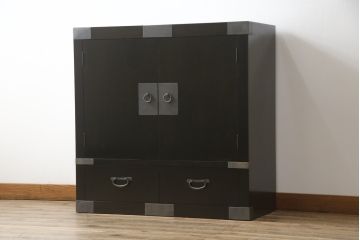 中古　国産　職人手造り家具　和モダンな雰囲気を醸し出す、珍しいデザインの収納棚(収納タンス、箪笥、サイドボード、戸棚)(R-058586)