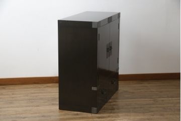 中古　国産　職人手造り家具　和モダンな雰囲気を醸し出す、珍しいデザインの収納棚(収納タンス、箪笥、サイドボード、戸棚)(R-058586)