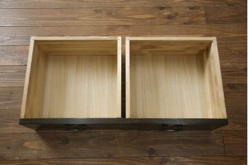 中古　国産　職人手造り家具　和モダンな雰囲気を醸し出す、珍しいデザインの収納棚(収納タンス、箪笥、サイドボード、戸棚)(R-058586)