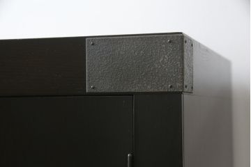 中古　国産　職人手造り家具　和モダンな雰囲気を醸し出す、珍しいデザインの収納棚(収納タンス、箪笥、サイドボード、戸棚)(R-058586)