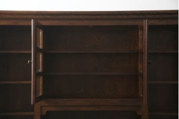 中古　美品　松本民芸家具　西洋の伝統的なデザインをモチーフにしたリネン型食器棚(キャビネット、カップボード、収納棚、戸棚)(定価約142万円)(R-058587)