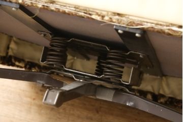 中古　美品　DREXEL HERITAGE(ドレクセルヘリテイジ)　レアなつくり　回転式の1人掛けソファ(一人掛け、アームチェア)(R-058592)