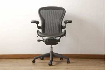 中古　Hermanmiller(ハーマンミラー社)　Bサイズ　座り心地を追求したアーロンチェア(オフィスチェア、アームチェア、ワークチェア)(R-058593)