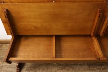 中古　美品　横浜ダニエル(daniel)　A-532　3人掛け　木の温もりを感じるベンチロングチェア(ベンチ、ダイニングチェア、板座、長椅子)(定価約45万円)(R-058600)