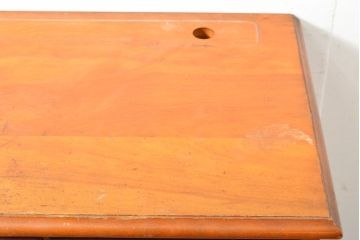 中古　横浜クラシック家具　ダニエル(Daniel)　ドレッサーリメイク　艶やかな木肌が高級感を醸し出すサイドボード(サイドチェスト、洋服タンス、引き出し)(R-058604)