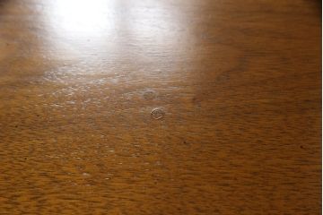 中古　美品　DREXEL HERITAGE JAPAN(ドレクセルヘリテイジジャパン)　594-324　クラシカルなデザインが美しいエンドテーブル(ナイトテーブル、サイドテーブル、サイドチェスト)(R-058606)