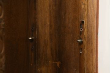 イギリスアンティーク　細やかな意匠が美しい、小振りなオーク材キャビネット(ブックケース、本箱、本棚、収納棚、戸棚)(R-058608)