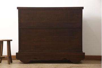 中古　美品　国産手造り民芸家具　欅(ケヤキ)材　金具に施された花の意匠が上品な車箪笥(和箪笥、衣装タンス、引き出し、チェスト)(R-058609)