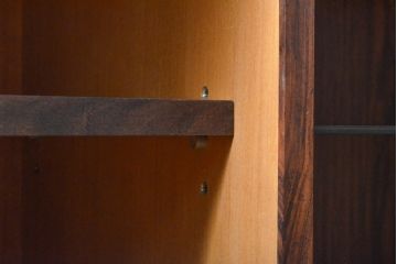 北欧ビンテージ　ローズウッド　洗練されたデザインが美しいサイドボード(リビングボード、収納棚、キャビネット、ヴィンテージ)(R-058611)