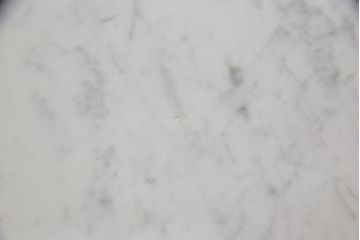 中古　美品　arflex(アルフレックス)　UVI(ウビ)　ラウラ・グリツィオッティデザイン　高級感あふれる大理石天板のセンターテーブル(サイドテーブル、コーヒーテーブル、ラウンドテーブル)(定価約22万8千円円)(R-058612)