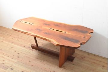 和製ヴィンテージ　ジョージナカシマ　桜製作所　ウォールナット　MINGUREN(ミングレン)　素材の形を活かしたデザインが魅力的な低めのダイニングテーブル(ジョージ・ナカシマ、コーヒーテーブル、センターテーブル、机、作業台、ビンテージ)(R058613)
