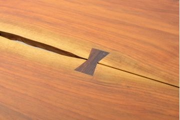 和製ヴィンテージ　ジョージナカシマ　桜製作所　ウォールナット　MINGUREN(ミングレン)　素材の形を活かしたデザインが魅力的な低めのダイニングテーブル(ジョージ・ナカシマ、コーヒーテーブル、センターテーブル、机、作業台、ビンテージ)(R058613)