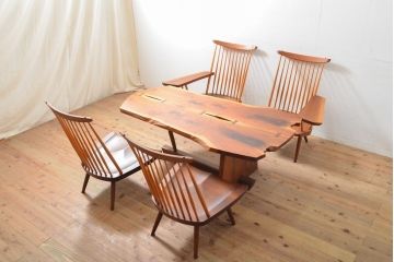 和製ヴィンテージ　ジョージナカシマ　桜製作所　ウォールナット　MINGUREN(ミングレン)　素材の形を活かしたデザインが魅力的な低めのダイニングテーブル(ジョージ・ナカシマ、コーヒーテーブル、センターテーブル、机、作業台、ビンテージ)(R058613)