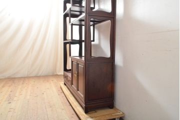 ビンテージ家具　上手物!　カリン(花梨)材　アジアンテイストのお部屋にオススメの飾り棚(茶棚、違い棚、戸棚、ヴィンテージ)(R-058618)