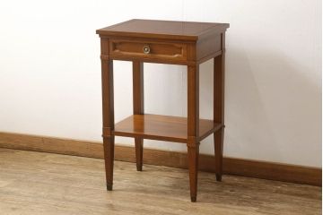 中古　美品　DREXEL HERITAGE(ドレクセルヘリテイジ)　品のある佇まいが美しいサイドテーブル(電話台、ナイトテーブル、コンソールテーブル)(R-058620)