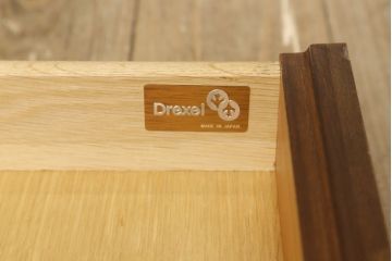 中古　美品　DREXEL HERITAGE(ドレクセルヘリテイジ)　品のある佇まいが美しいサイドテーブル(電話台、ナイトテーブル、コンソールテーブル)(R-058620)