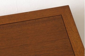 中古　美品　DREXEL HERITAGE(ドレクセルヘリテイジ)　品のある佇まいが美しいサイドテーブル(電話台、ナイトテーブル、コンソールテーブル)(R-058620)
