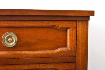 中古　DREXEL HERITAGE(ドレクセルヘリテイジ)　Triune(トライユン)　気品ある佇まいが美しいランジェリーチェスト(定価約43万円)(サイドチェスト、引き出し)(R-058621)