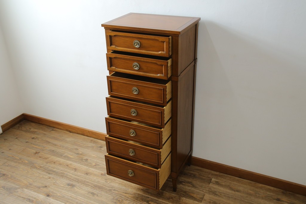 中古　DREXEL HERITAGE(ドレクセルヘリテイジ)　Triune(トライユン)　気品ある佇まいが美しいランジェリーチェスト(サイドチェスト、引き出し)　定価約43万円相当　(R-058621)