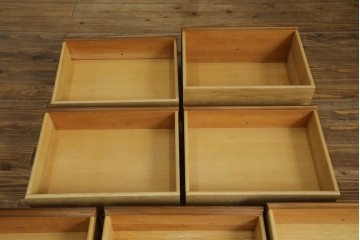 中古　DREXEL HERITAGE(ドレクセルヘリテイジ)　Triune(トライユン)　気品ある佇まいが美しいランジェリーチェスト(サイドチェスト、引き出し)　定価約43万円相当　(R-058621)