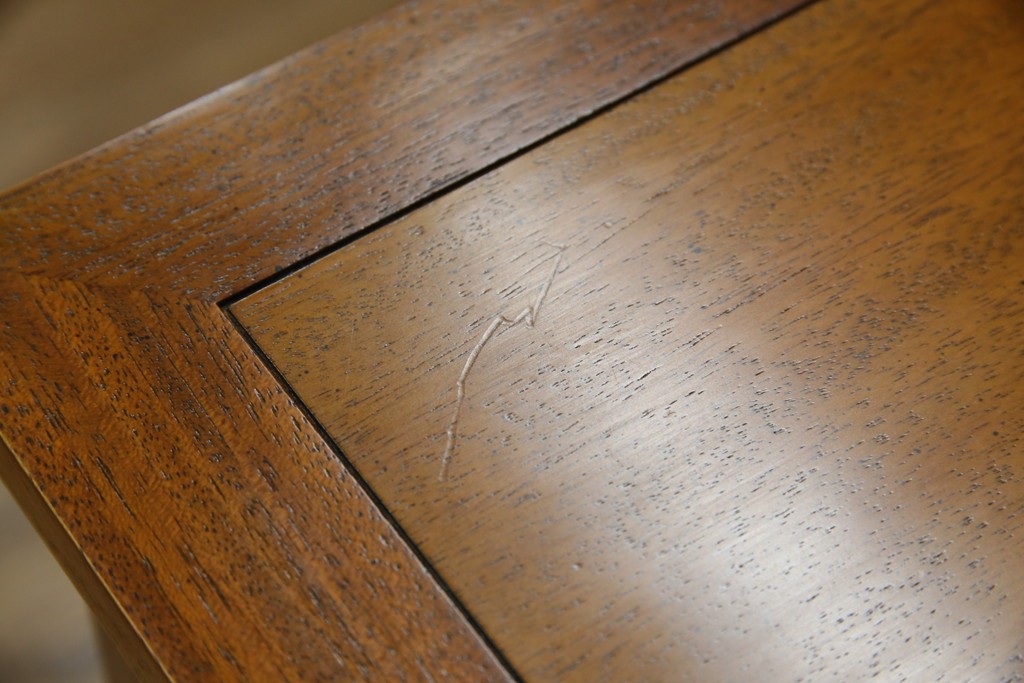 中古　DREXEL HERITAGE(ドレクセルヘリテイジ)　Triune(トライユン)　気品ある佇まいが美しいランジェリーチェスト(サイドチェスト、引き出し)　定価約43万円相当　(R-058621)