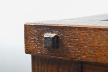 中古　美品　高級品　職人手造り工芸家具　タモ材・中桐　和モダンな空間づくりにオススメの和風サイドボード(定価推定約50万円)(チェスト、引き出し、整理タンス)(R-058622)