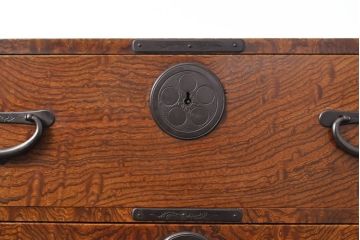 和製アンティーク　上手物!　前面欅(ケヤキ)材　玉杢　供縁　美しい木の風合いを存分に堪能できる仙台箪笥(和タンス、衣装タンス、時代箪笥、引き出し)(R-058631)