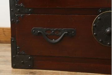 和製アンティーク　味わい深い佇まいが魅力的な五丁引き米沢箪笥(和箪笥、時代箪笥、衣装タンス、引き出し)(R-058634)