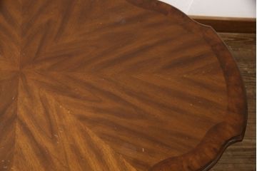 中古　美品　DREXEL HERITAGE(ドレクセルヘリテイジ)　美しい木目が印象的なセンターテーブル(ローテーブル、リビングテーブル)(R-058640)