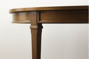 中古　美品　DREXEL HERITAGE(ドレクセルヘリテイジ)　Triune(トライユン)　品のある佇まいがすてきなダイニングテーブル(エクステンションテーブル、4人掛け、6人掛け)(R-058641)