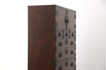 中古　美品　岩谷堂箪笥　かくし付き　観音開き戸が魅力!和の趣あふれる衣装箪笥(引き出し、和タンス、収納箪笥、整理タンス)(R-058644)