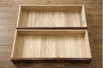 中古　美品　岩谷堂箪笥　かくし付き　観音開き戸が魅力!和の趣あふれる衣装箪笥(引き出し、和タンス、収納箪笥、整理タンス)(R-058644)