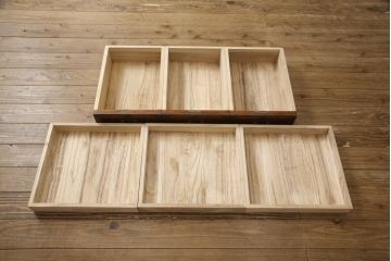 中古　美品　岩谷堂箪笥　台輪・脚付きリメイク　観音開き戸が魅力!和の趣あふれる収納箪笥(引き出し、戸棚、和タンス、整理タンス、サイドボード、サイドチェスト)(R-058645)