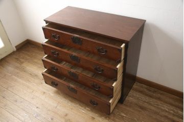 中古　美品　岩谷堂箪笥　天板リメイク　かくし付き　和の趣あふれる渋い佇まいが魅力の衣装箪笥(引き出し、サイドチェスト、サイドボード、和タンス、整理タンス)(R-058646)