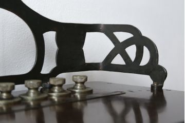 和製アンティーク　激レア!!　和田製作所　レトロな見た目がたまらない金庫小引き出し(金銭出納器、小物収納、卓上収納)(R-058666)