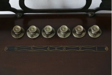 和製アンティーク　激レア!!　和田製作所　レトロな見た目がたまらない金庫小引き出し(金銭出納器、小物収納、卓上収納)(R-058666)