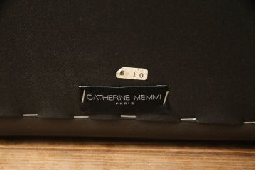 中古　超美品　Cassina(カッシーナ)　CATHERINE MEMMI(カトリーヌ・メミ)　本革　シンプルでシックなデザインが魅力的なアームチェア(ダイニングチェア、椅子、イス)(定価約21万円)(R-058671)