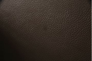 中古　超美品　Cassina(カッシーナ)　CATHERINE MEMMI(カトリーヌ・メミ)　本革　シンプルでシックなデザインが魅力的なアームチェア(ダイニングチェア、椅子、イス)(定価約21万円)(R-058672)