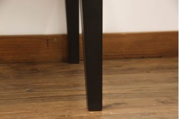 中古　超美品　Cassina(カッシーナ)　CATHERINE MEMMI(カトリーヌ・メミ)　本革　シンプルでシックなデザインが魅力的なアームチェア(ダイニングチェア、椅子、イス)(定価約21万円)(R-058673)